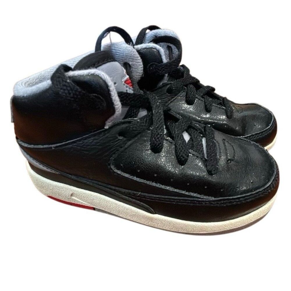 Nike Air Jordan 2 Unisex Kids Black/Gray/Red/White Leather Mid Top Sneakers 8C